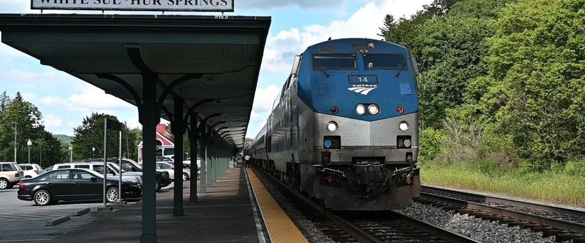 Amtrak Station Near Sulphur Springs Municipal Airport (SLR)