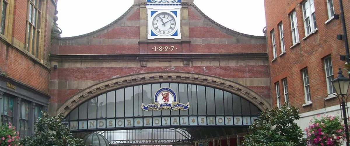 Windsor Amtrak Station, Route & Schedule