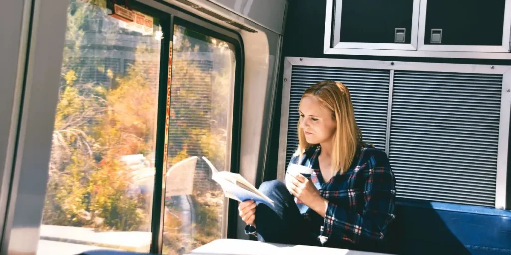 How to get Amtrak student discount?