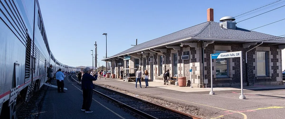 Amtrak Station Near Brookings Airport (BOK)