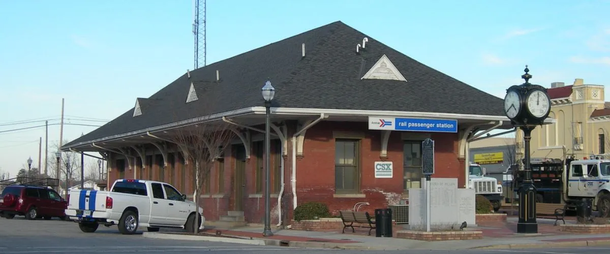 Amtrak Station Near Dillon County Airport (DLL)