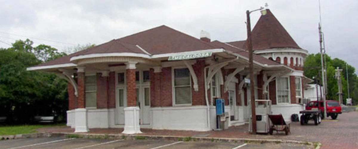 Amtrak Station Near Huntsville International Airport (HSV)