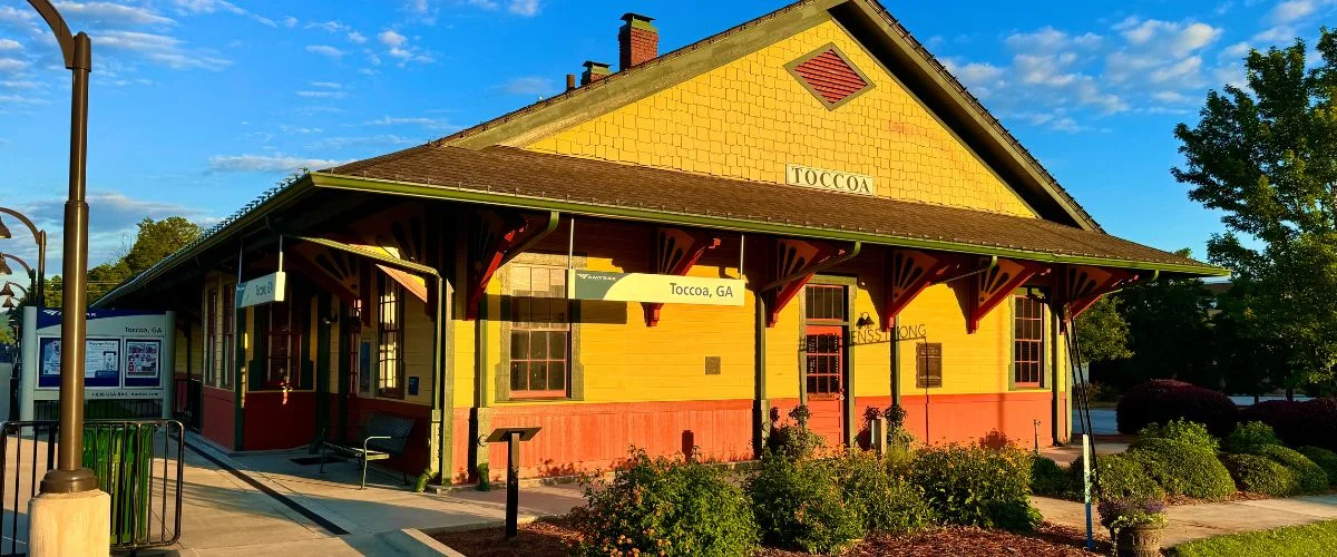 Amtrak Station Near Thomson-McDuffie County Airport (OPN)