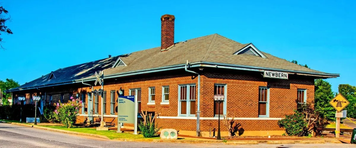 Amtrak Station Near Upper Cumberland Regional Airport (SRB)