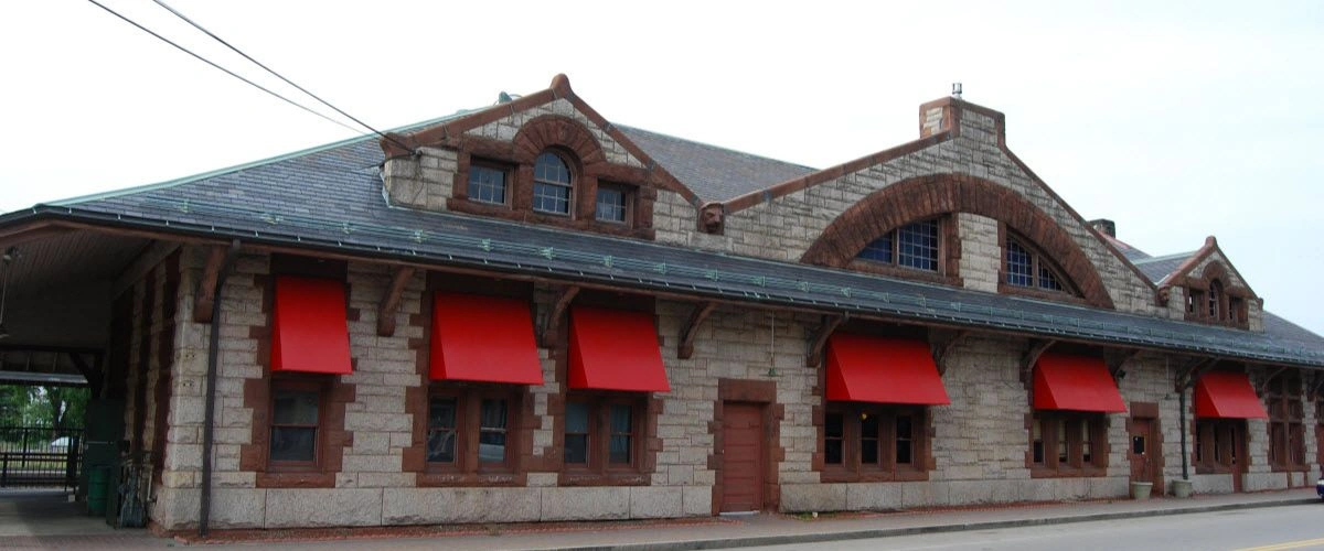 Amtrak Station near Hassel Field
