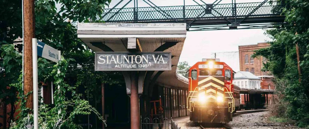 Amtrak Station Near Highland County Airport (HOC)