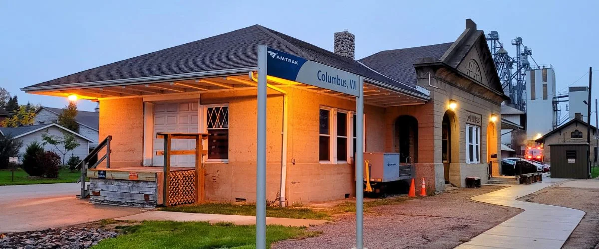 Amtrak Station Near John Glenn Columbus International Airport (CMH)