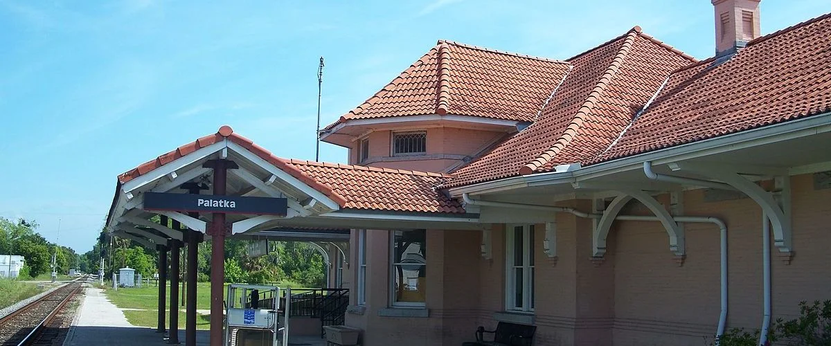 Amtrak Station Near Putnam County Airport (GPC)