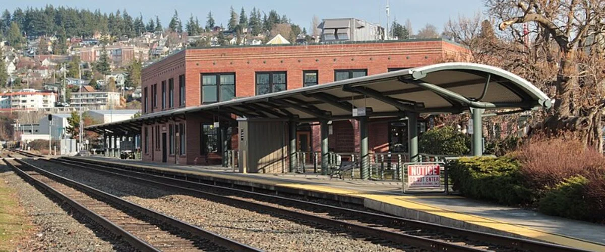 Amtrak Station Near William R. Fairchild International Airport (CLM)