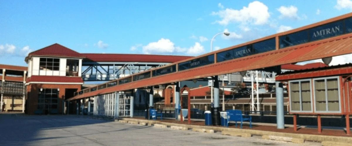 Top 10 Hotels near Altoona Station