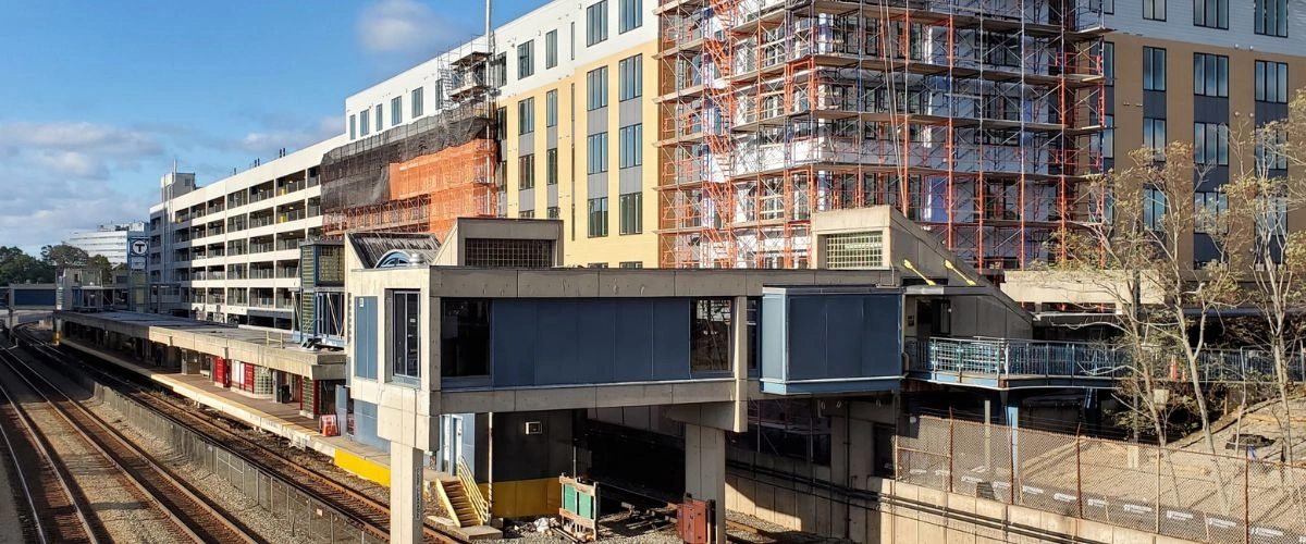 Top 10 Hotels near Quincy Station