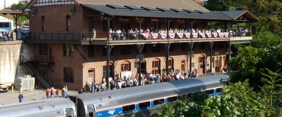Amtrak Station Near Ingalls Field Airport (HSP)