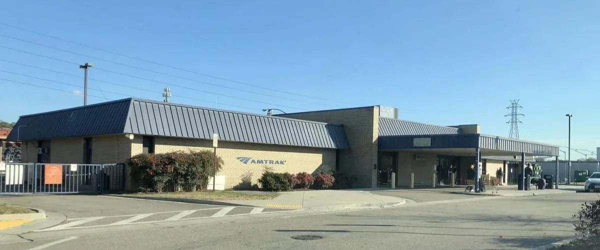 Amtrak Station Near Chesterfield County Airport (FCI)