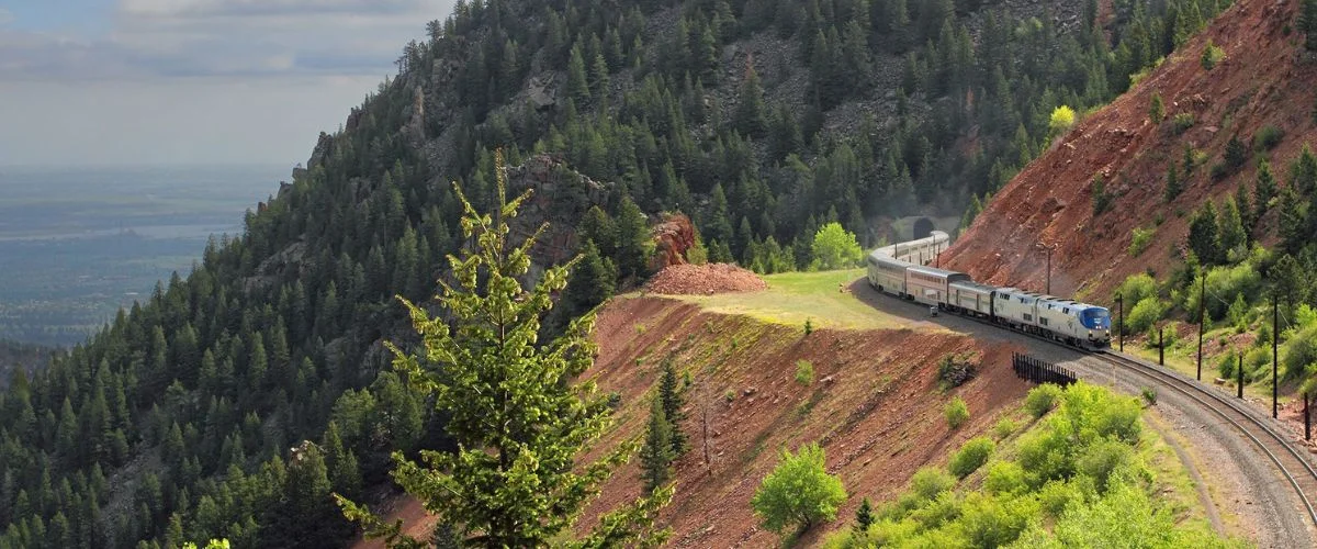 California Zephyr Train Route – Stops, Schedules & Amenities