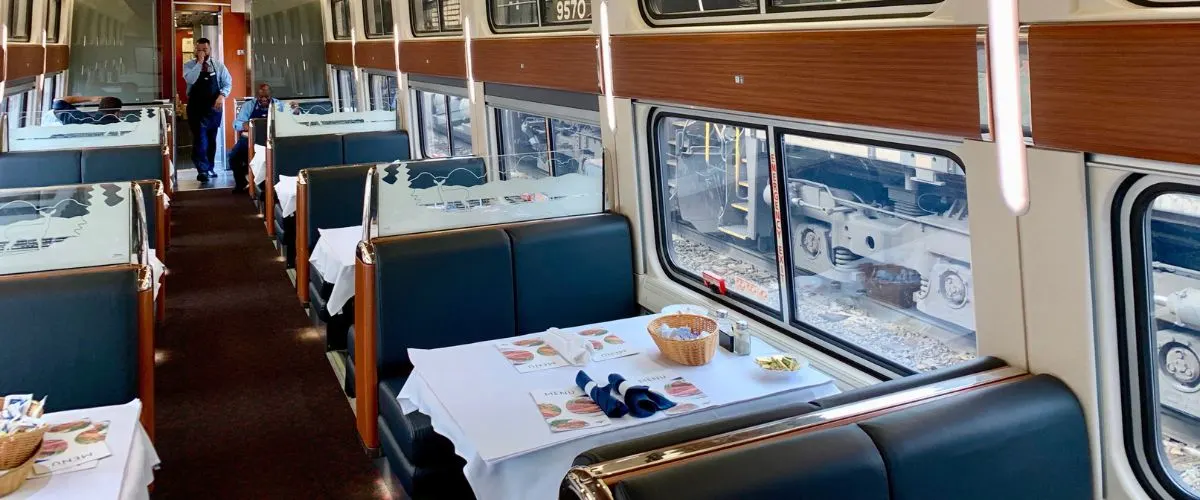 Amtrak Dining Car – Meals, Menu & What to Expect?