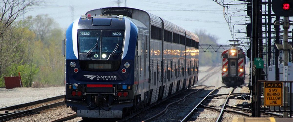 Can You Shower in Coach on Amtrak?