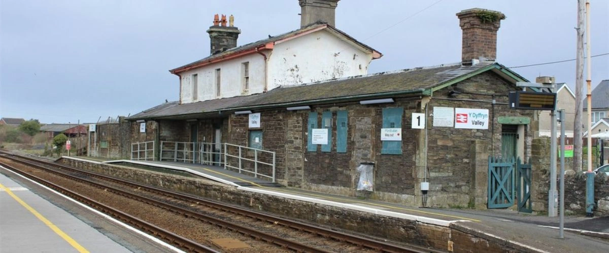 Car Rental Wales Amtrak Station