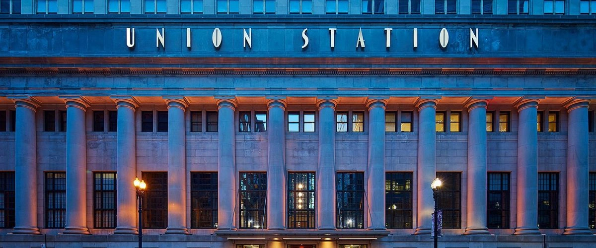 What Amtrak Station is Closest to University of Chicago?
